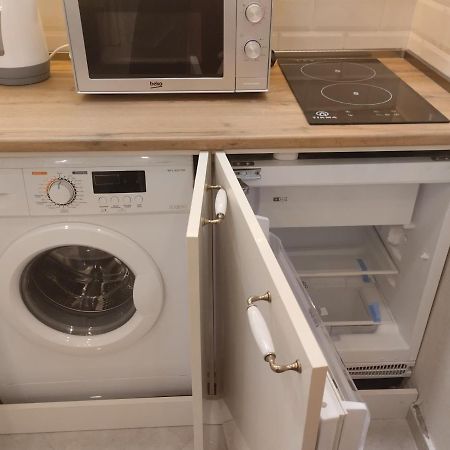 Room In Sololaki 第比利斯 外观 照片